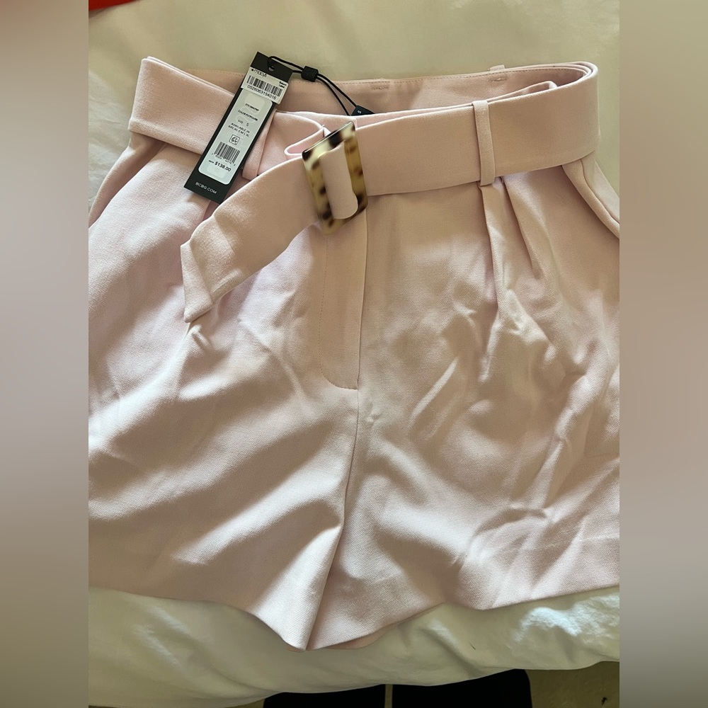 NWT BCBG Light pink high waisted trouser shorts - Small